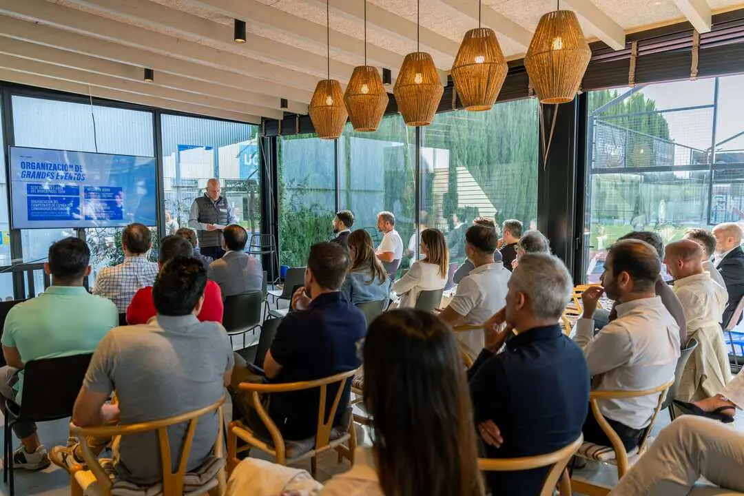 P&aacute;del Zaragoza presenta su Club de Empresas junto a Grupo Arvia