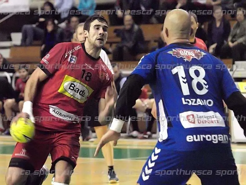 Carlos Molina en el partido frente al BM Arag&oacute;n | Foto: sporthuesca.com - C.Pascual