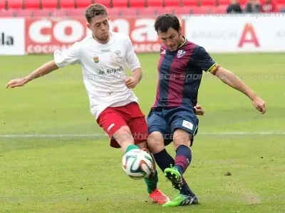 Camacho, durante el partido frente al Trival Valderas | Foto: sporthuesca.com - C.Pascual