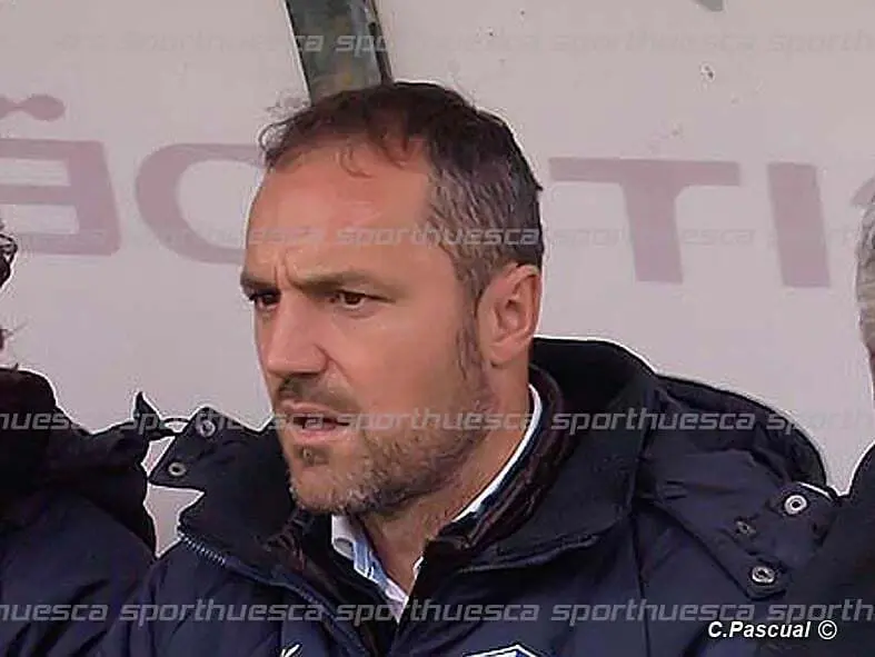 Luis Helguera en su etapa en Huesca como director deportivo | Foto: sporthuesca.com - C.Pascual