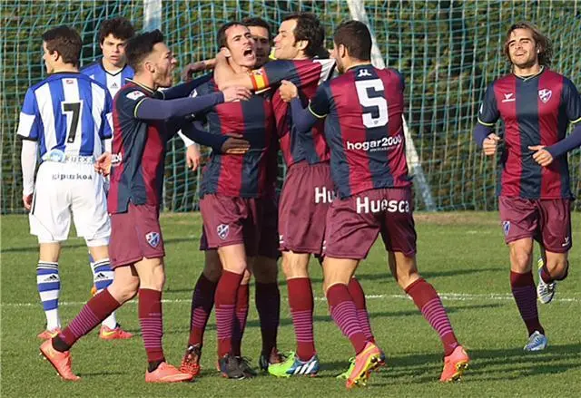 Los jugadores celebran el primer gol de Mainz en Zubieta | Foto: Diario del Alto Arag&oacute;n