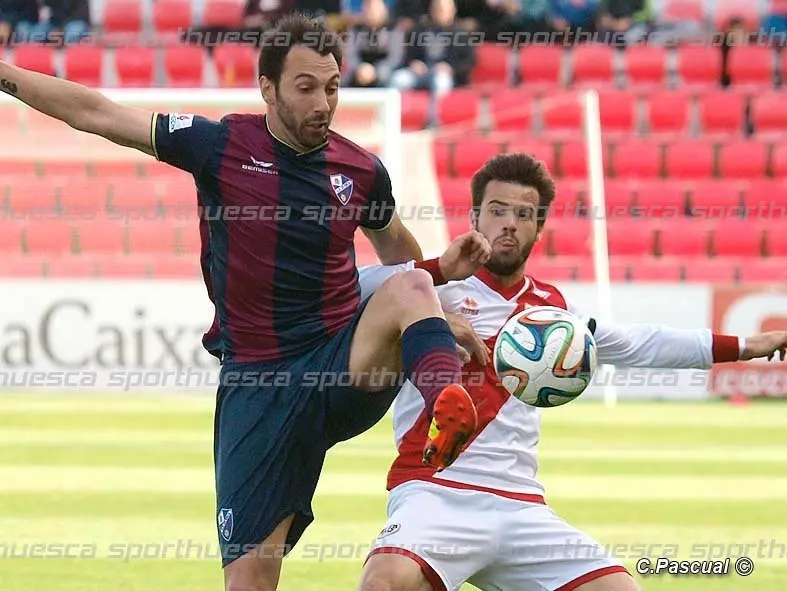 Scardina durante el partido frente al Rayo Vallecano B | Foto: sporthuesca.com - C.Pascual