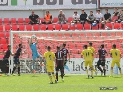 Dani Jim&eacute;nez, elegido como mejor jugador del partido | Foto: sporthuesca.com - C.Pascual