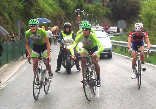 Corredores del Huesca La Magia en plena carrera | Foto: Huesca La Magia