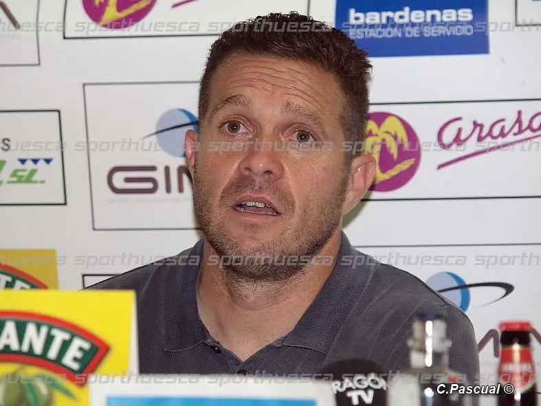 Tevenet en sala de prensa | Foto: sporthuesca.com - C.Pascual