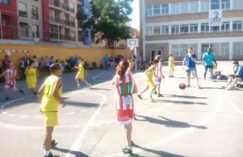 Imagen durante la jornada plagada de baloncesto. | Foto: CB Boscos.