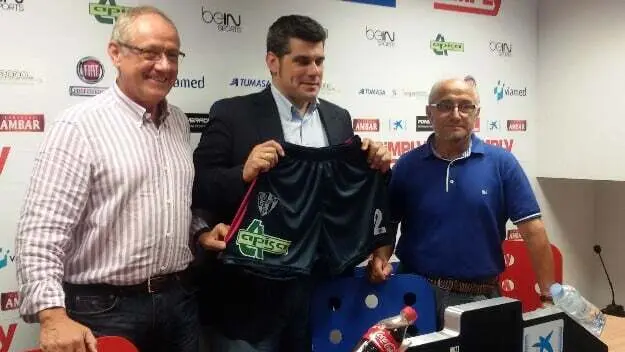 Imagen durante el acto de presentaci&oacute;n | Foto: Radio Huesca