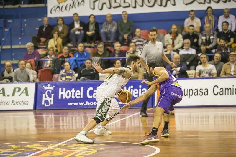 Imagen durante el partido | Foto: Diario Palentino