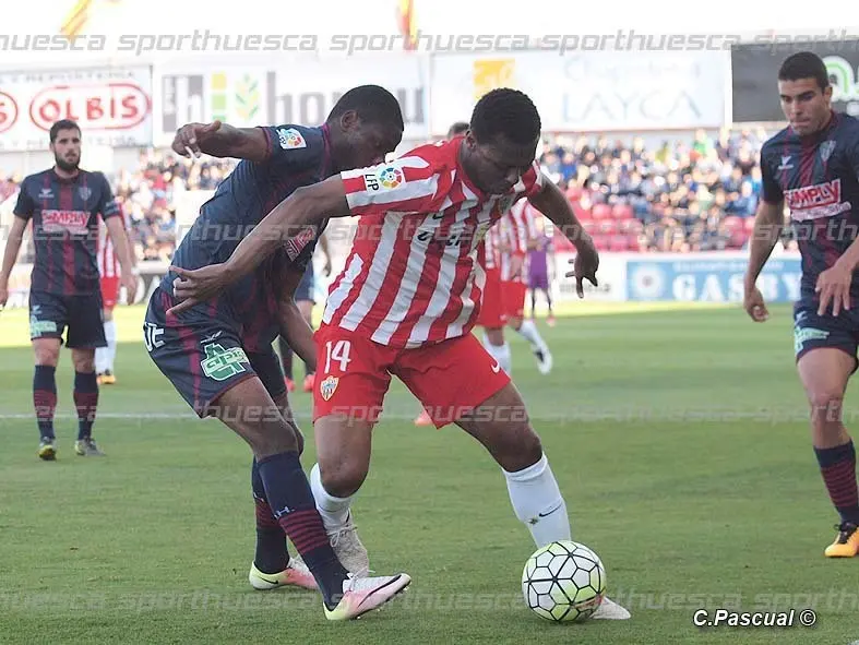 El Almer&iacute;a ya perdi&oacute; en El Alcoraz el curso pasado | Foto: sporthuesca.com
