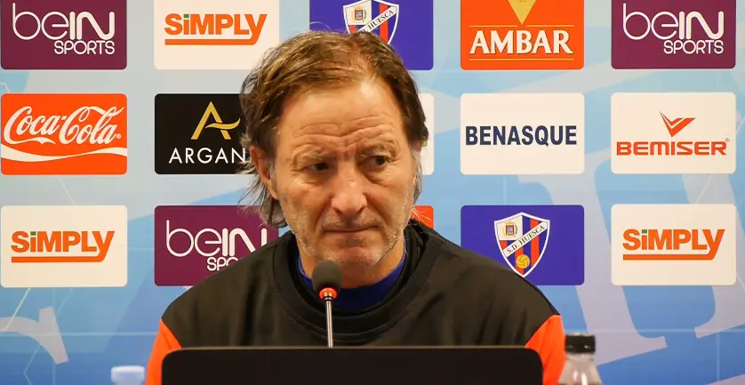 Anquela atendiendo a la prensa durante la pasada temporada | Foto: Youtube
