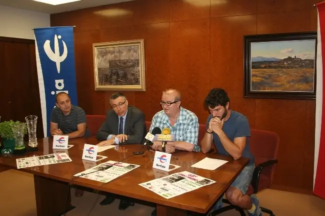 Imagen durante el acto de presentaci&oacute;n | Foto: Ayuntamiento de Huesca