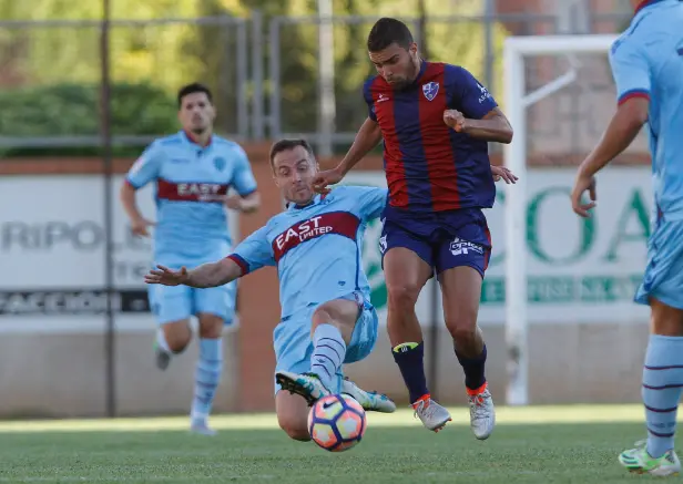 El Huesca quiere brindar el primer triunfo del a&ntilde;o ante el l&iacute;der | Foto: @levanteud