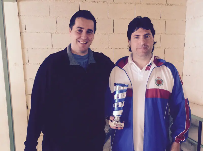 Miguel &Aacute;ngel Villama&ntilde;an (derecha), Subcampe&oacute;n del trofeo y mejor deportista local clasificado | Foto: CT Loreto