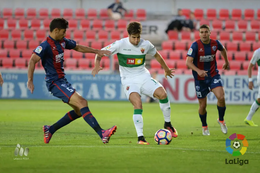 Aguilera en El Alcoraz contra el Elche | Foto: LaLiga