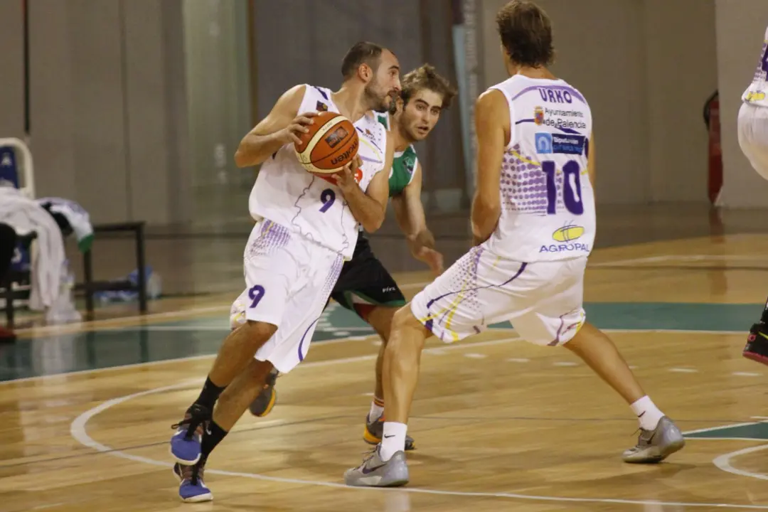 Imagen durante el Palencia - C&aacute;ceres | Foto: palenciabasket.com 