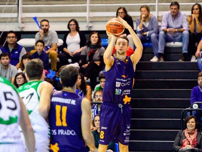 L&ouml;fberg, un ca&ntilde;onero sueco con mucho futuro por delante | Foto: FEB