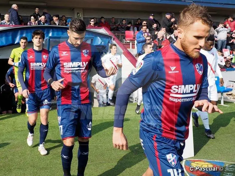Vadillo y Melero, fueron los goleadores del partido de la pasada temporada ante el filial Sevillista en El Alcoraz| Foto: C.Pascual