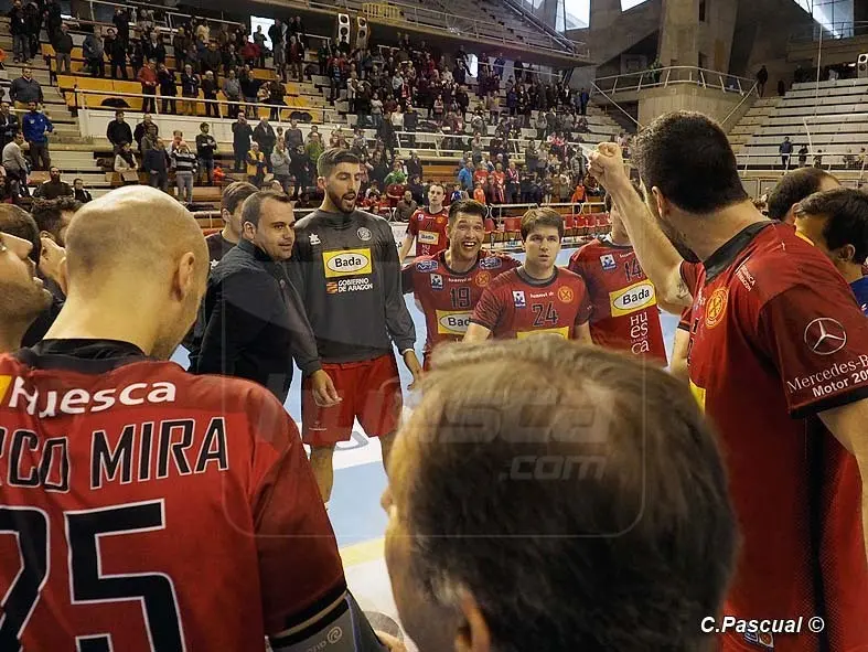 Los jugadores del Bada firmaron un gran partido contra Le&oacute;n en el Palacio en 2017 y quieren repetirlo. Foto: C. Pascual