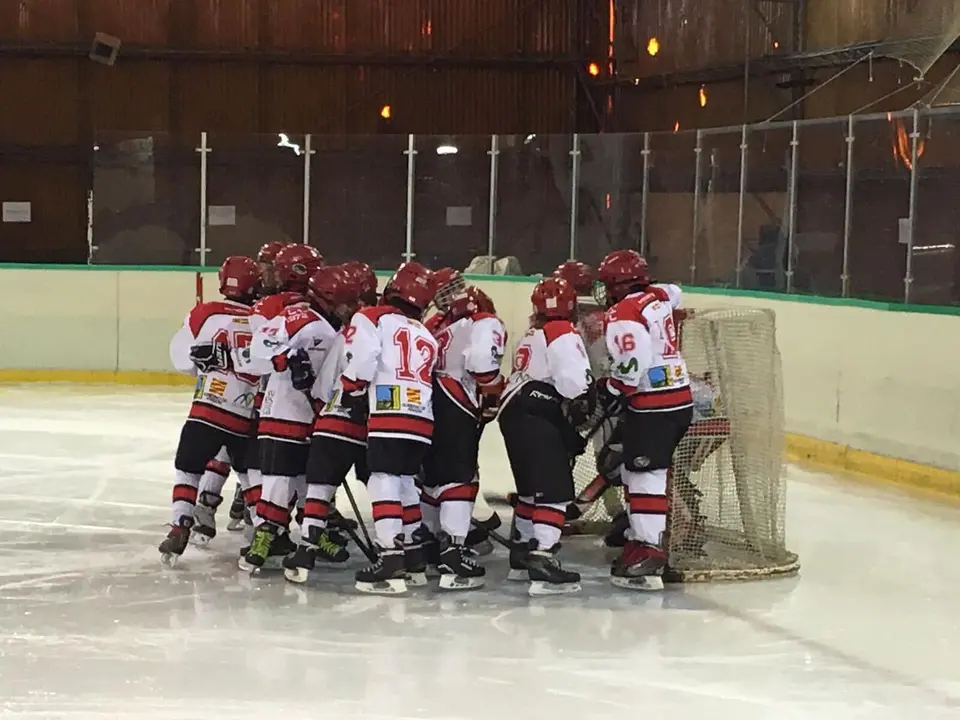Equipo U12 del CH Jaca en Boadilla | Foto: CH Jaca.