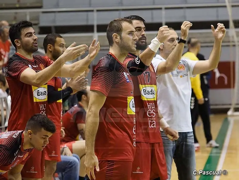 Oier, en primer plano, en el partido contra Guadalajara. Foto: C.Pascual