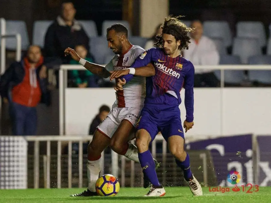 La banda izquierda blaugrana sufri&oacute; el acoso de Akapo y Ferreiro | Foto: LaLiga