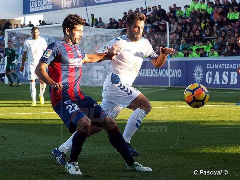 Sastre es el segundo azulgrana m&aacute;s mayor de los once titulares | Foto: C.Pascual
