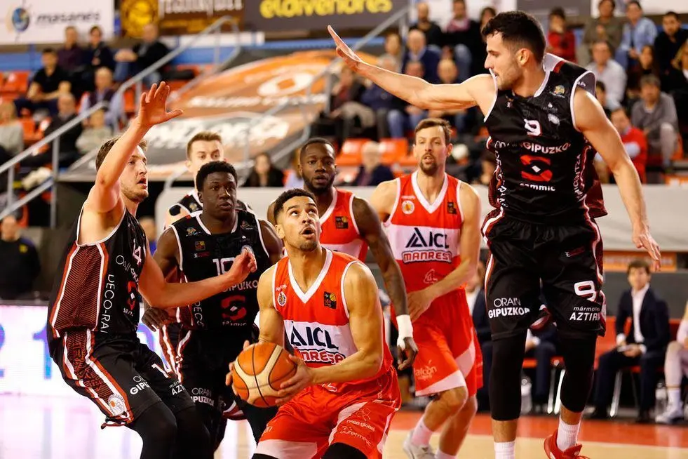 ICL Manresa fue el &uacute;nico de los 3 de arriba que gan&oacute; su compromiso | Foto: FEB
