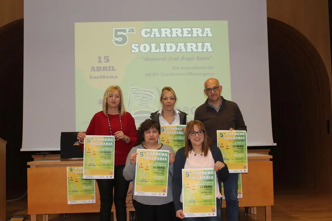 Presentaci&oacute;n de la V Carrera Solidaria en beneficio de la Asociaci&oacute;n Espa&ntilde;ola Contra el C&aacute;ncer Sari&ntilde;ena-Monegros. | Foto: Carrera Los Monegros