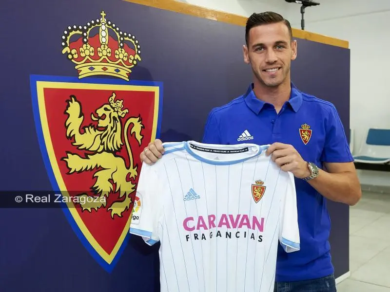 &Aacute;lvaro V&aacute;zquez llega cedido por una temporada al Real Zaragoza. | Foto: Tino Gil, Real Zaragoza