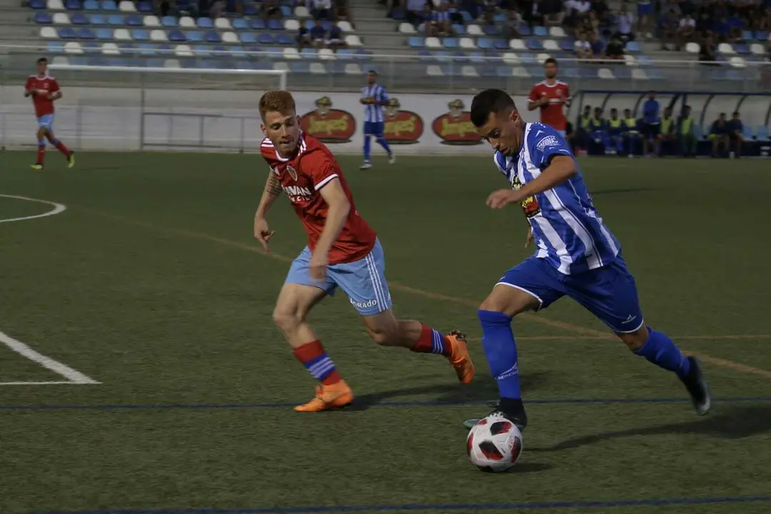 Ejea y Deportivo Arag&oacute;n en la final de la Copa Federaci&oacute;n regional. | Foto: SD Ejea