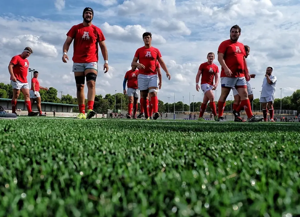 El Fenix ya cuenta con nuevo c&eacute;sped en su campo de rugby. | Foto: Ayuntamiento de Zaragoza