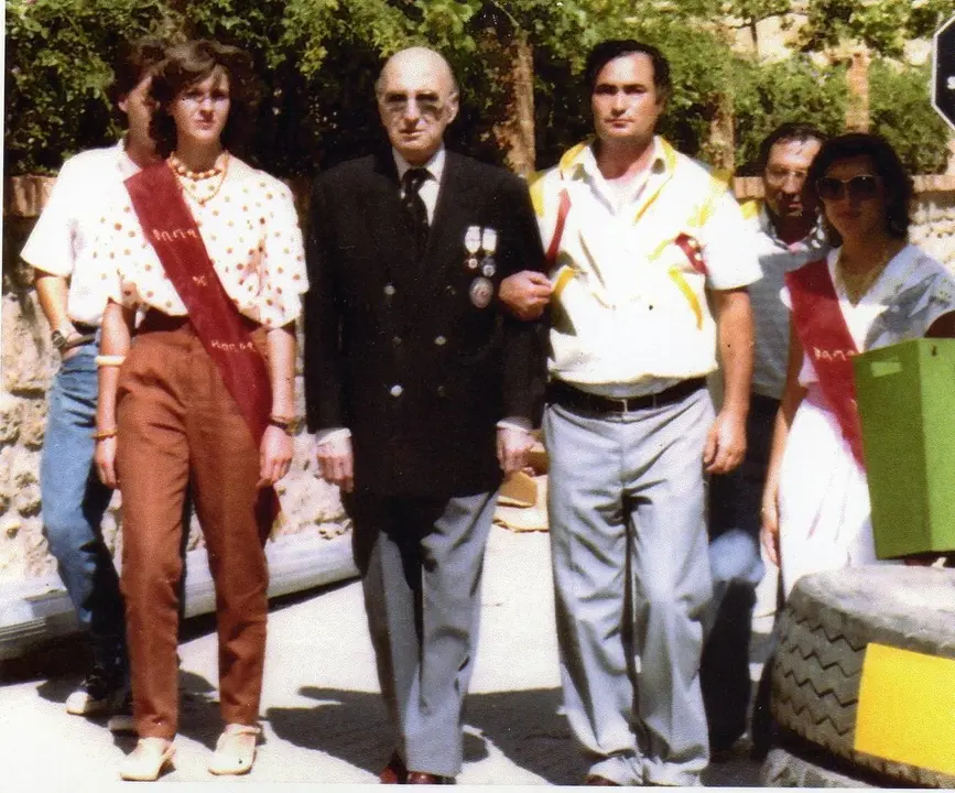 El doctoro Repoll&eacute;s, con Jos&eacute; Oll&eacute;s, en una imagen de archivo. Foto: RACCG