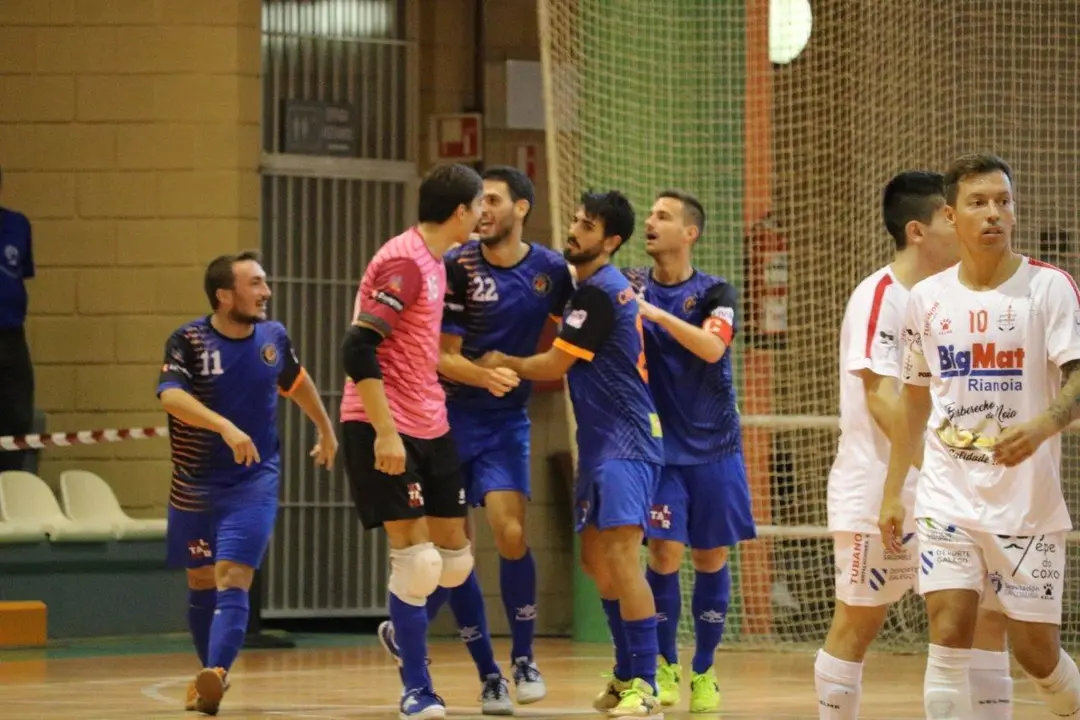 El equipo en su debut. | Foto: Colo Colo Zaragoza