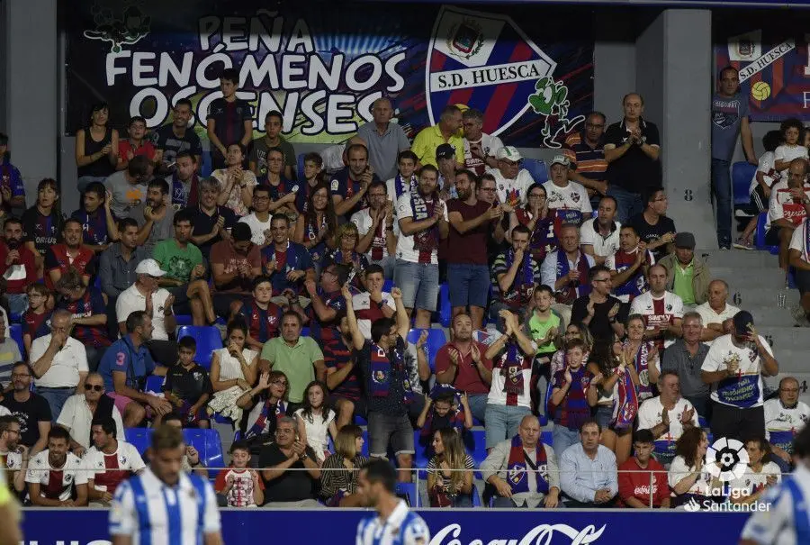 Aficionados de la SD Huesca en el partido contra la Real Sociedad. Foto: Cedida