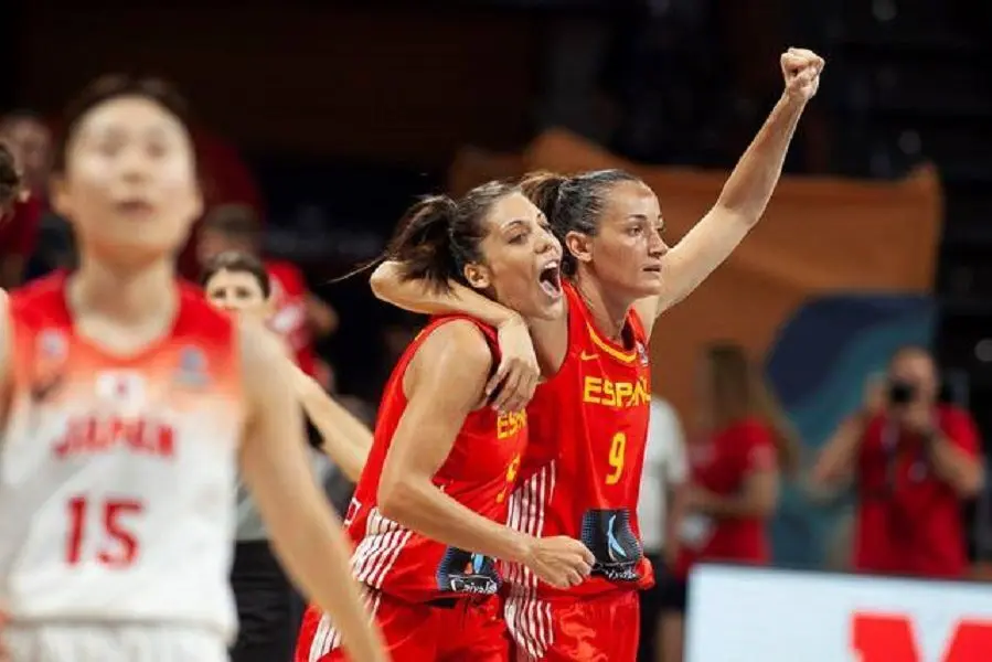 Cristina Ouvi&ntilde;a celebra la victoria con Espa&ntilde;a. | Foto: EFE