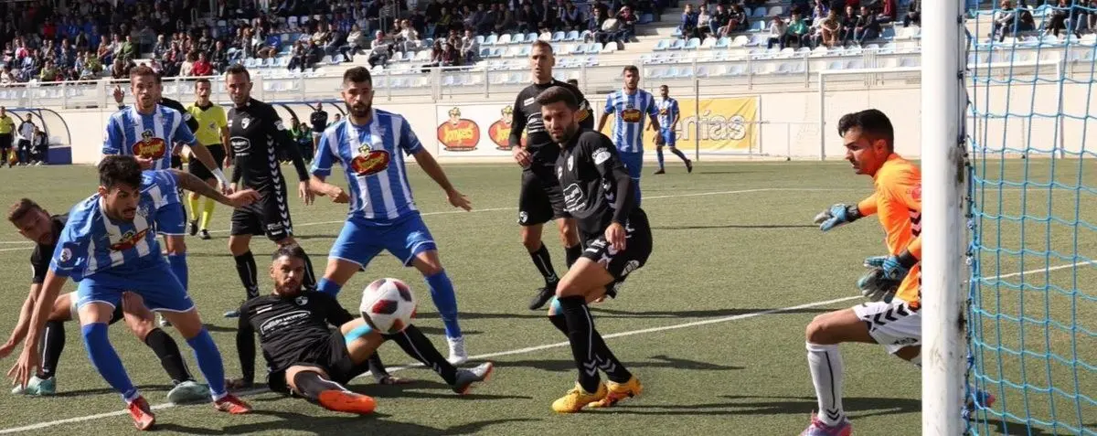 Encuentro de la temporada pasada entre Ebro y Ejea | Foto: SD Ejea