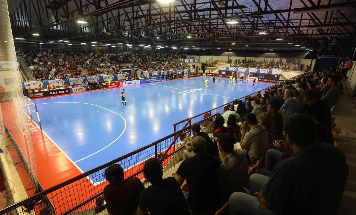 Imagen del pabell&oacute;n en Paterna donde deber&iacute;a haberse disputado el choque | Foto: Levante F&uacute;tbol Sala