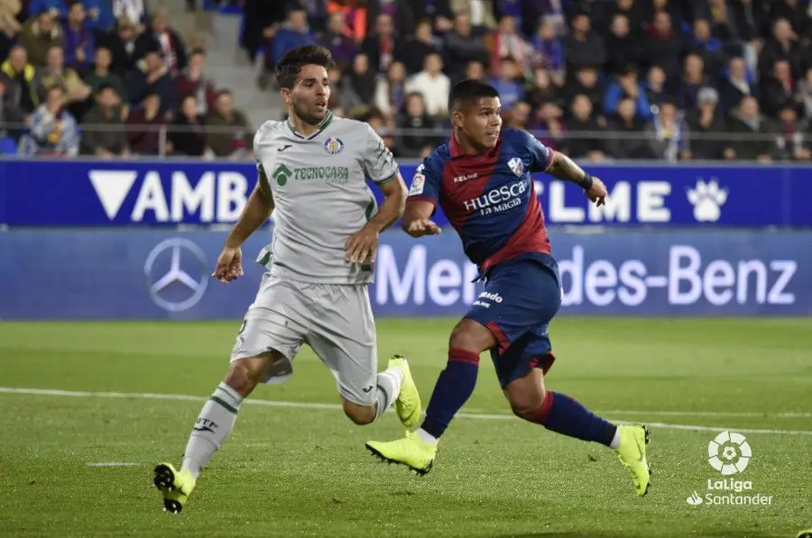 El Getafe consigui&oacute; rascar un punto en El Alcoraz | Foto: LFP