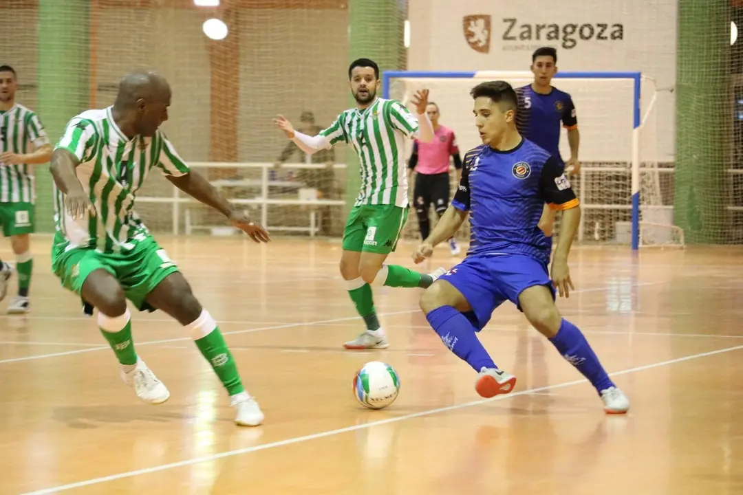 El Colo Colo aventaja en dos puntos al descenso. Foto: Miguel &Aacute;ngel Conde
