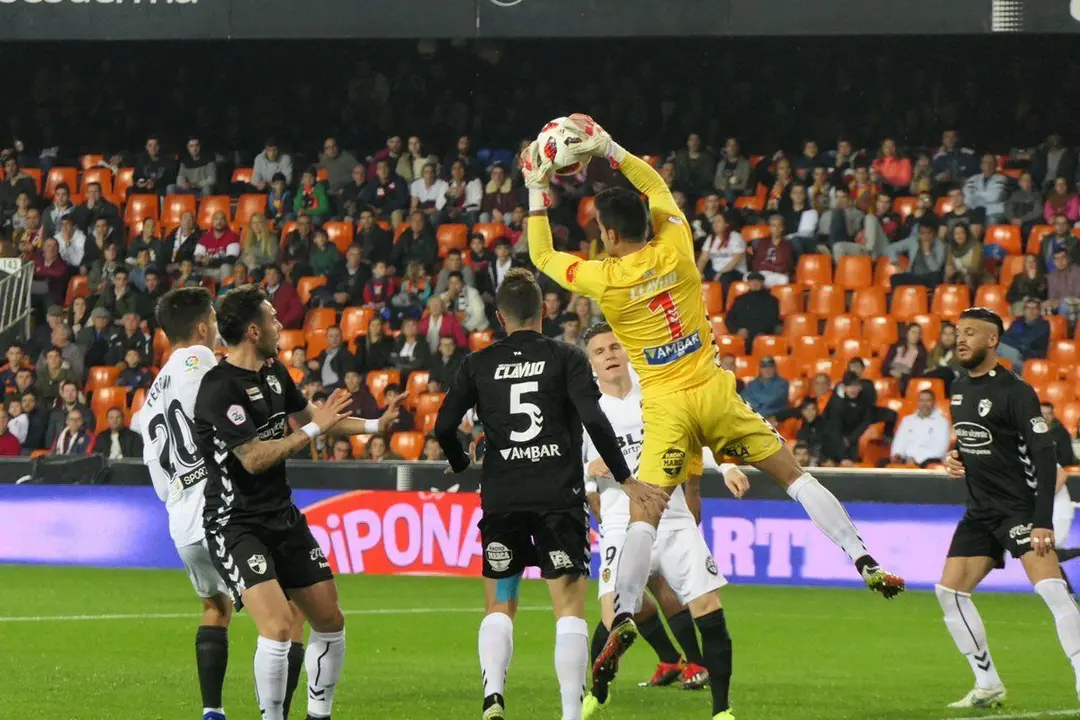 El Ebro cae por 1 a 0 ante el Valencia. | Foto: CD Ebro