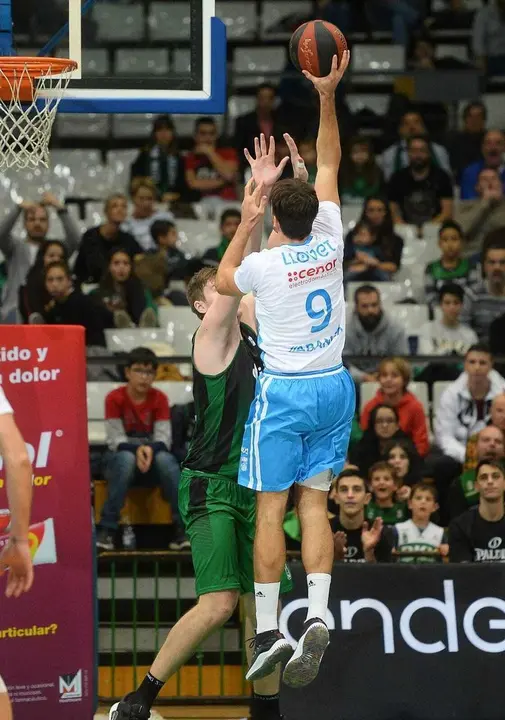 Nacho Llovet es el m&aacute;s valorado de los gallegos con 13,6 cr&eacute;ditos. Foto: Joventut de Badalona