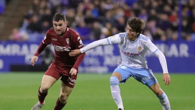 Juli&aacute;n Delm&aacute;s volver&aacute; al lateral derecho del Real Zaragoza. I Foto: La Liga