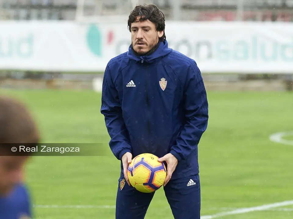 Cristian &Aacute;lvarez en un entrenamiento en la Ciudad Deportiva. | Foto: Real Zaragoza