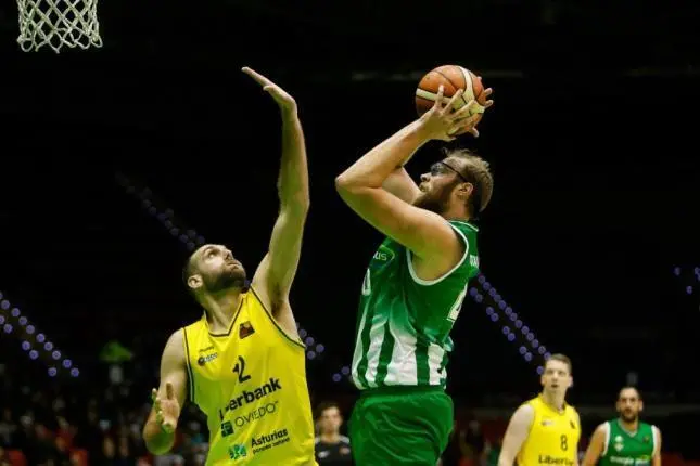 Imagen del partido entre Betis y Oviedo. Foto: FEB