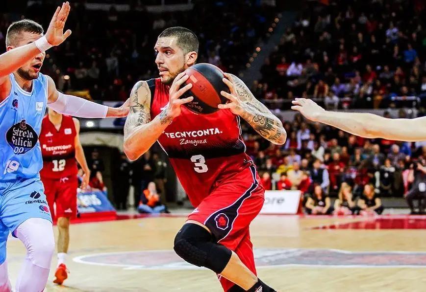 Nacho Mart&iacute;n, en el partido en casa ante el Breog&aacute;n de Lugo. Foto: Esther Casas/Tecnyconta Zaragoza