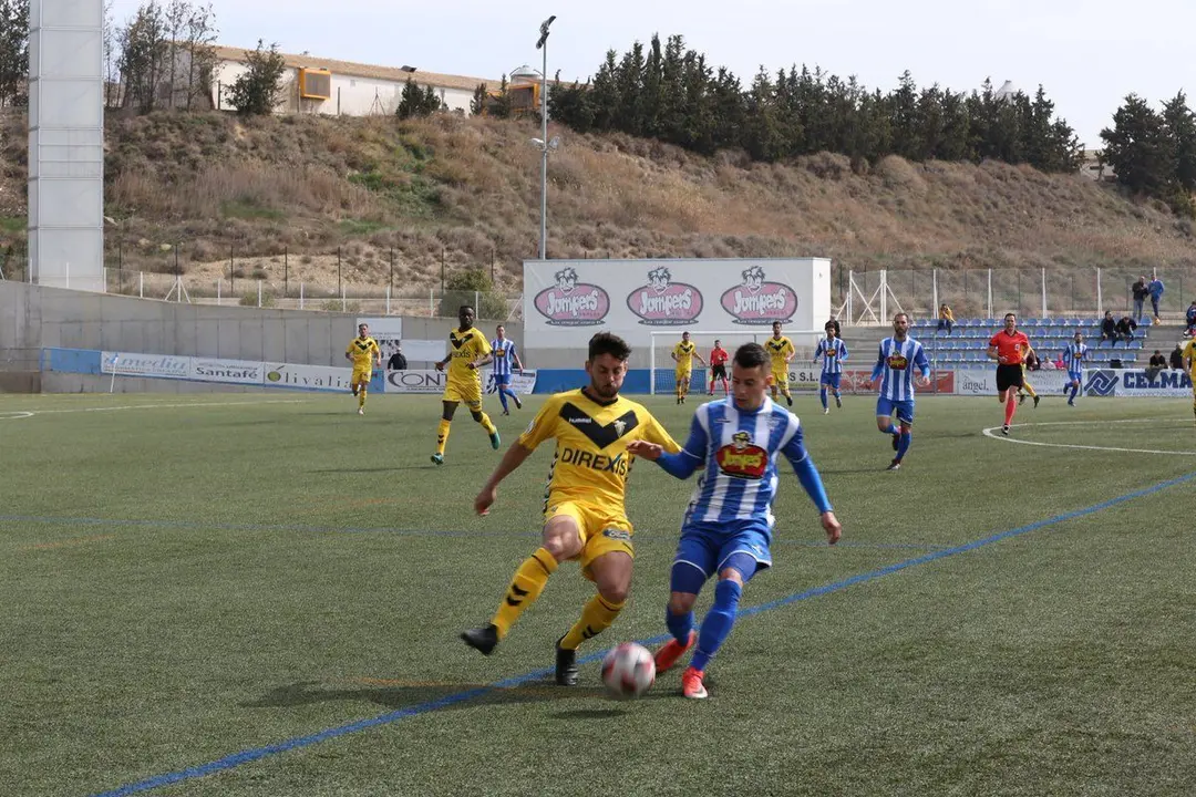 Ejea y Badalona en su partido de la temporada pasada. Foto: @CF_Badalona