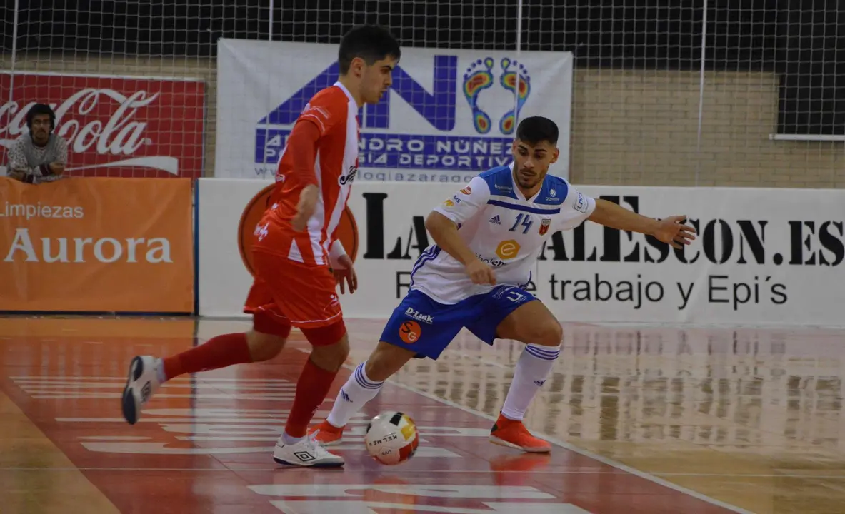 Esteban Cejudo, en el partido de ida. Foto: Pedro Luis Serrano
