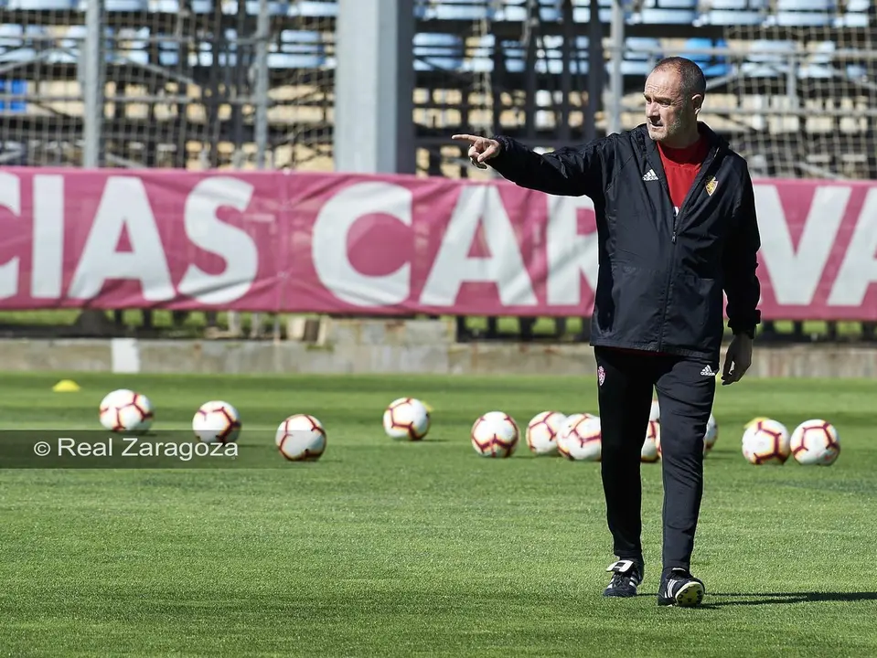 V&iacute;ctor Fernandez dirigir&aacute; la primera jornada de pretemporada en la Ciudad Deportiva del Real Zaragoza