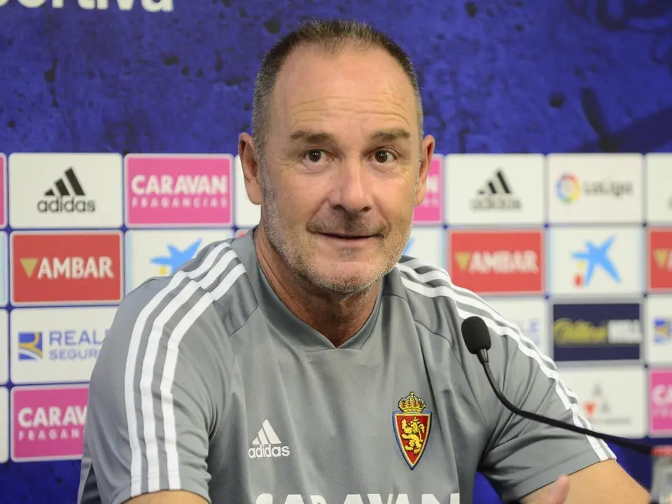 V&iacute;ctor Fern&aacute;ndez, en la rueda de prensa de este viernes. Foto: Real Zaragoza
