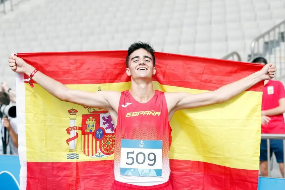 Pol Oriach, oro en 2000 metros obst&aacute;culos. Foto: COE